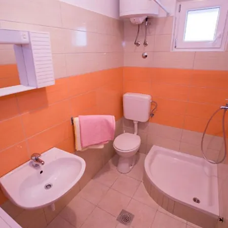 Lejlighed With Parking Space Lopar, Rab - 22558