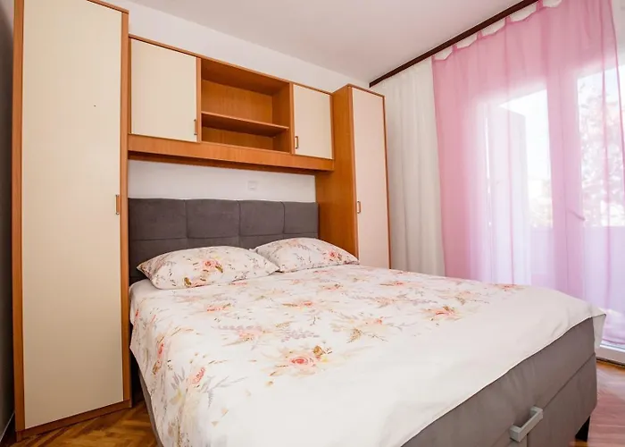 Appartement With Parking Space Lopar, Rab - 22558 Lopar